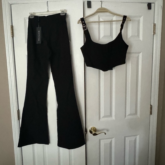 White Fox Boutique Set - Picture 10 of 12